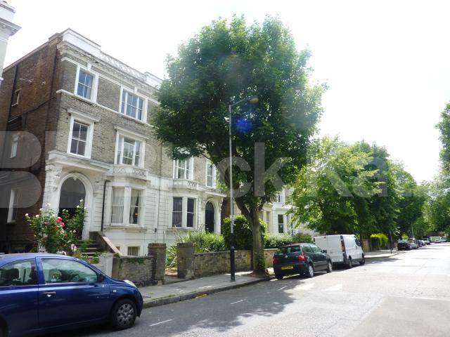 			NEW INSTRUCTION!, 2 Bedroom, 1 bath, 1 reception Flat			 Hilldrop Road, TUFNELL PARK 